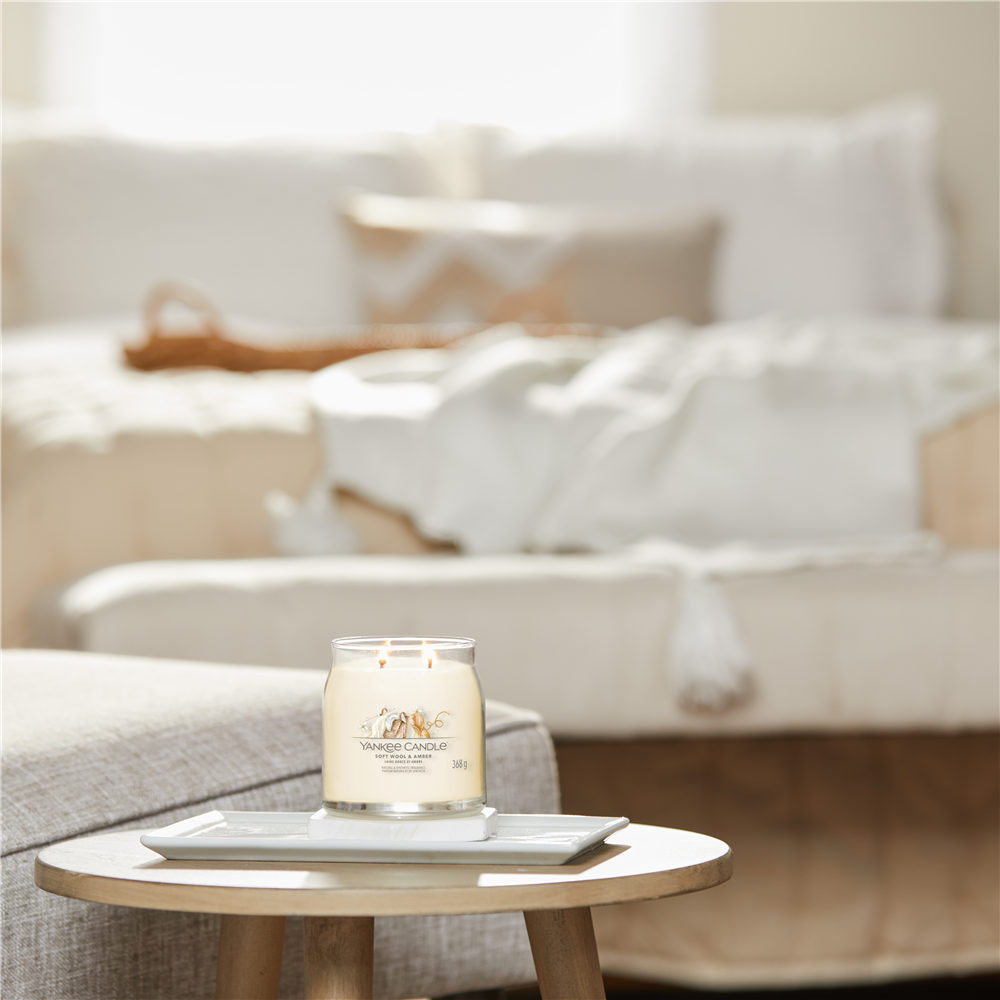 Soft Wool & Amber Signature Medium Jar – Image 3