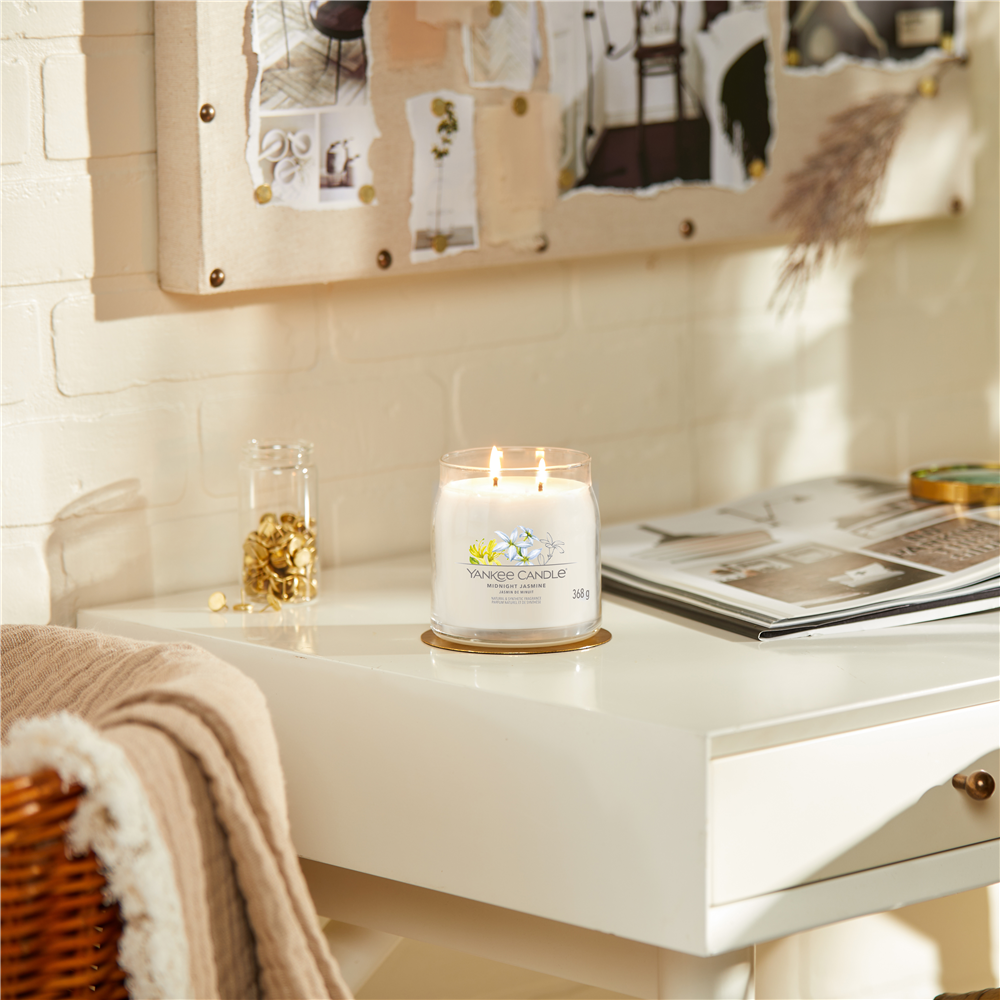 Midnight Jasmine Signature Medium Jar – Image 3