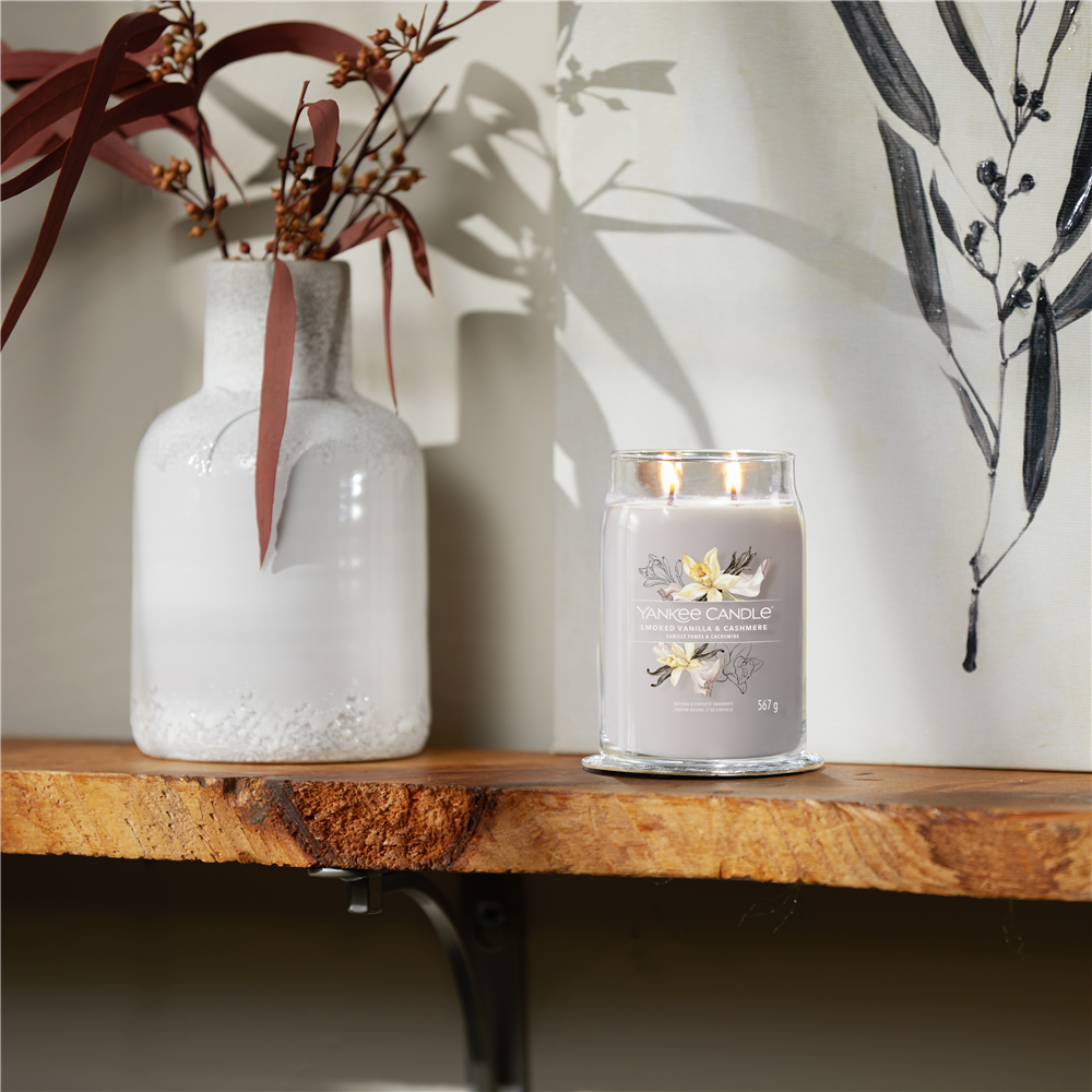Smoked Vanilla & Cashmere Signature Large Jar – Image 2