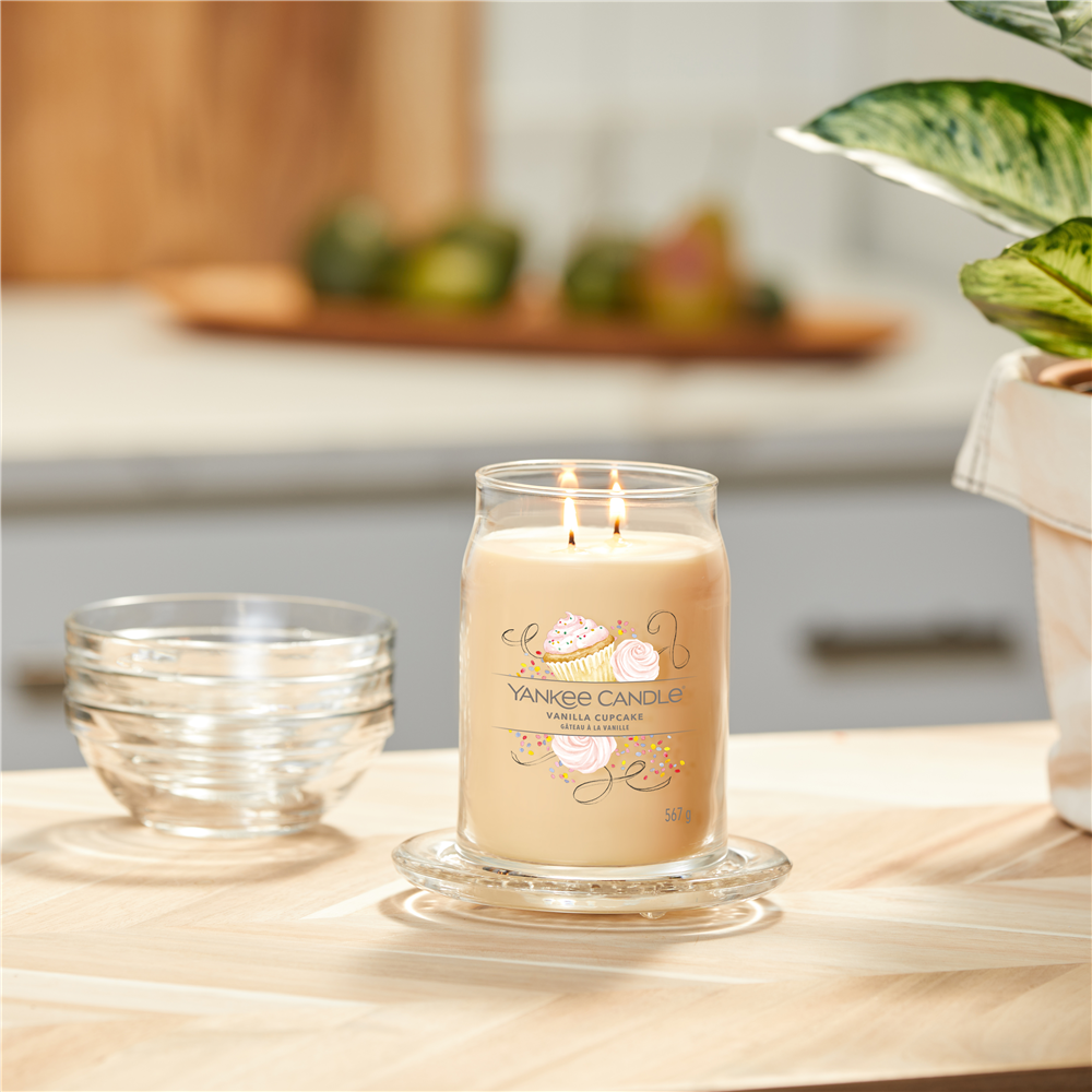 Vanilla Cupcake Signature Large Jar – Image 3