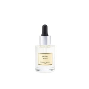 Alternative view of Velvet Wood Water soluble essential oil 30ml